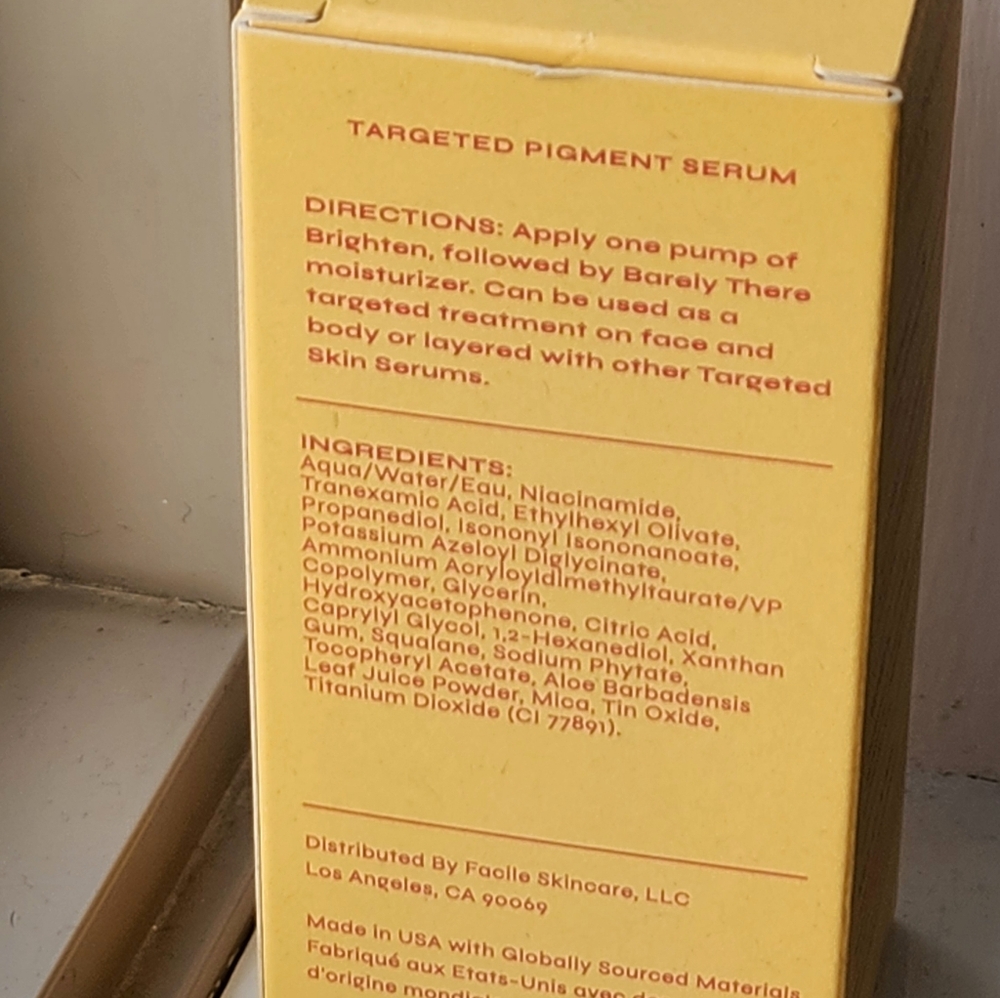 NIB FACILE BRIGHTEN TARGETED PIGMENT SERUM - Picture 12 of 16
